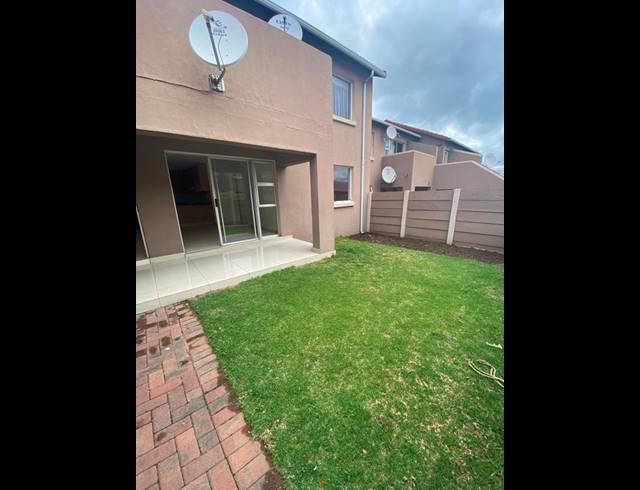 2 BEDROOM PROPERTY TO RENT IN VORNA VALLEY